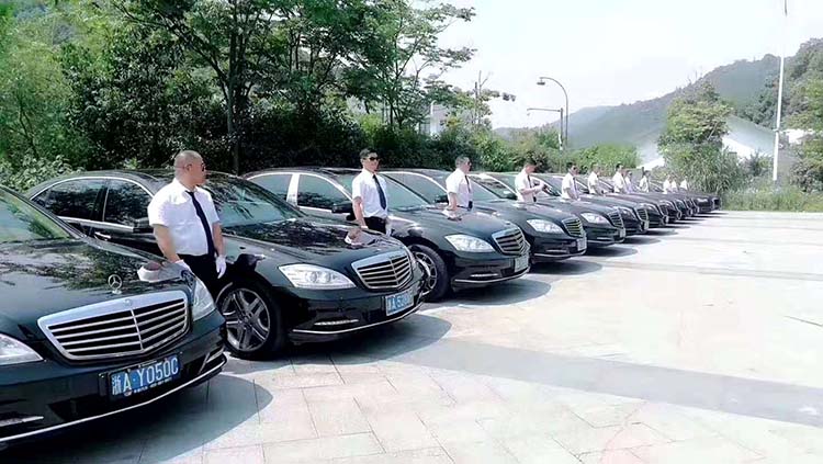 上海殡仪车服务电话 殡仪馆车